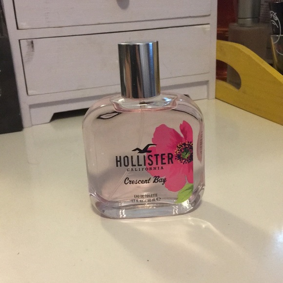 crescent bay hollister perfume